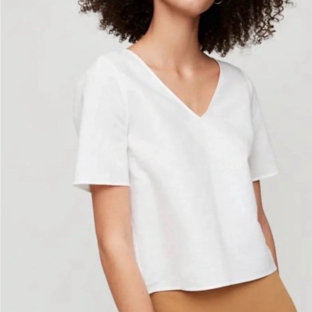 Aritzia Babaton Randy Blouse Cropped Short Sleeve Top V Neck Lined White Size xs